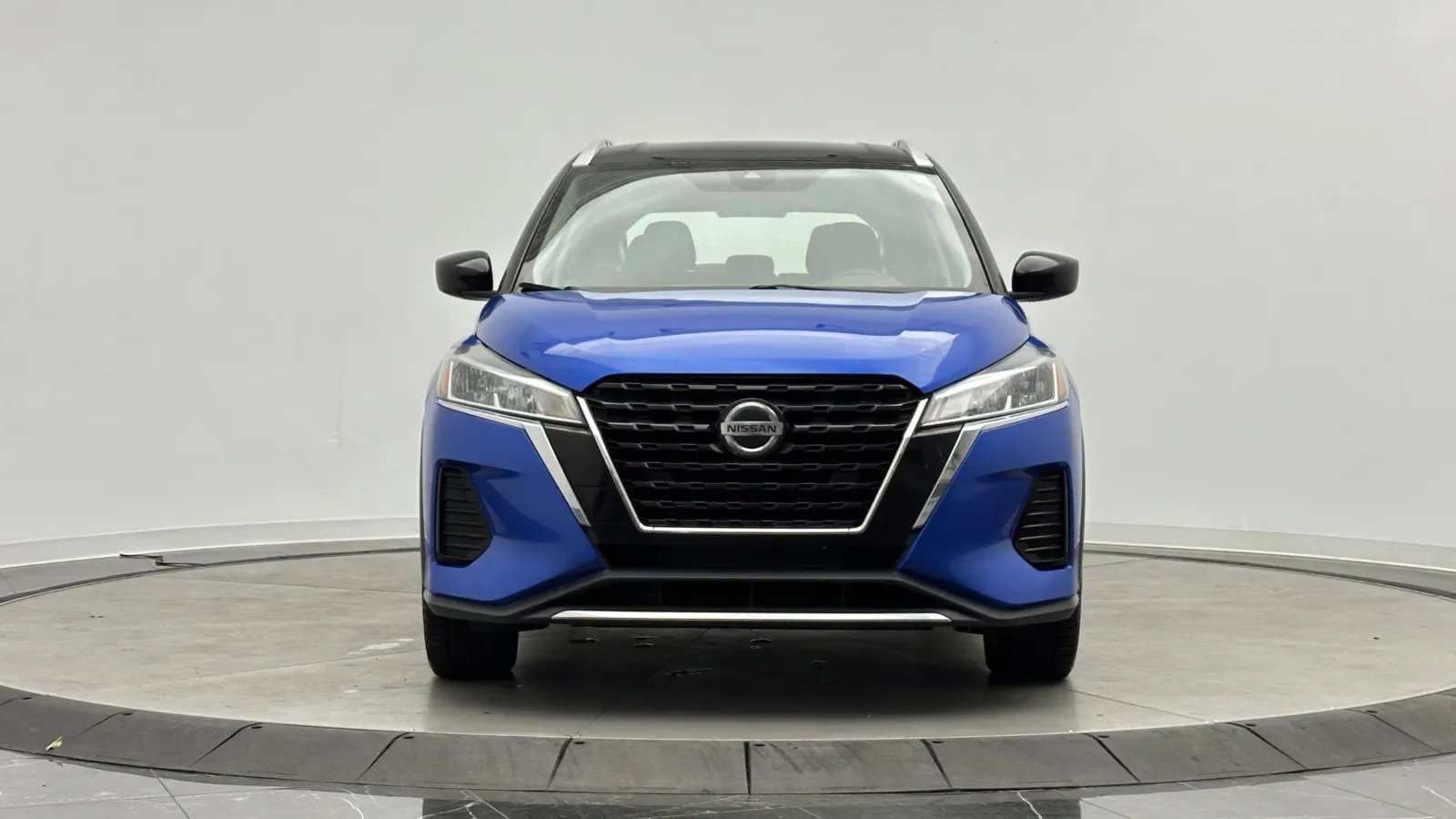 Nissan Kicks photo 2