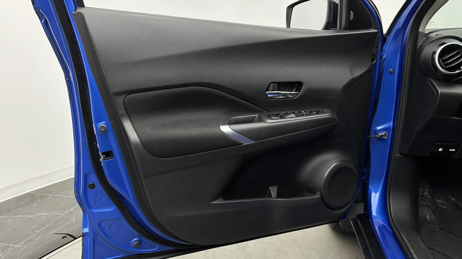 Nissan Kicks photo 9