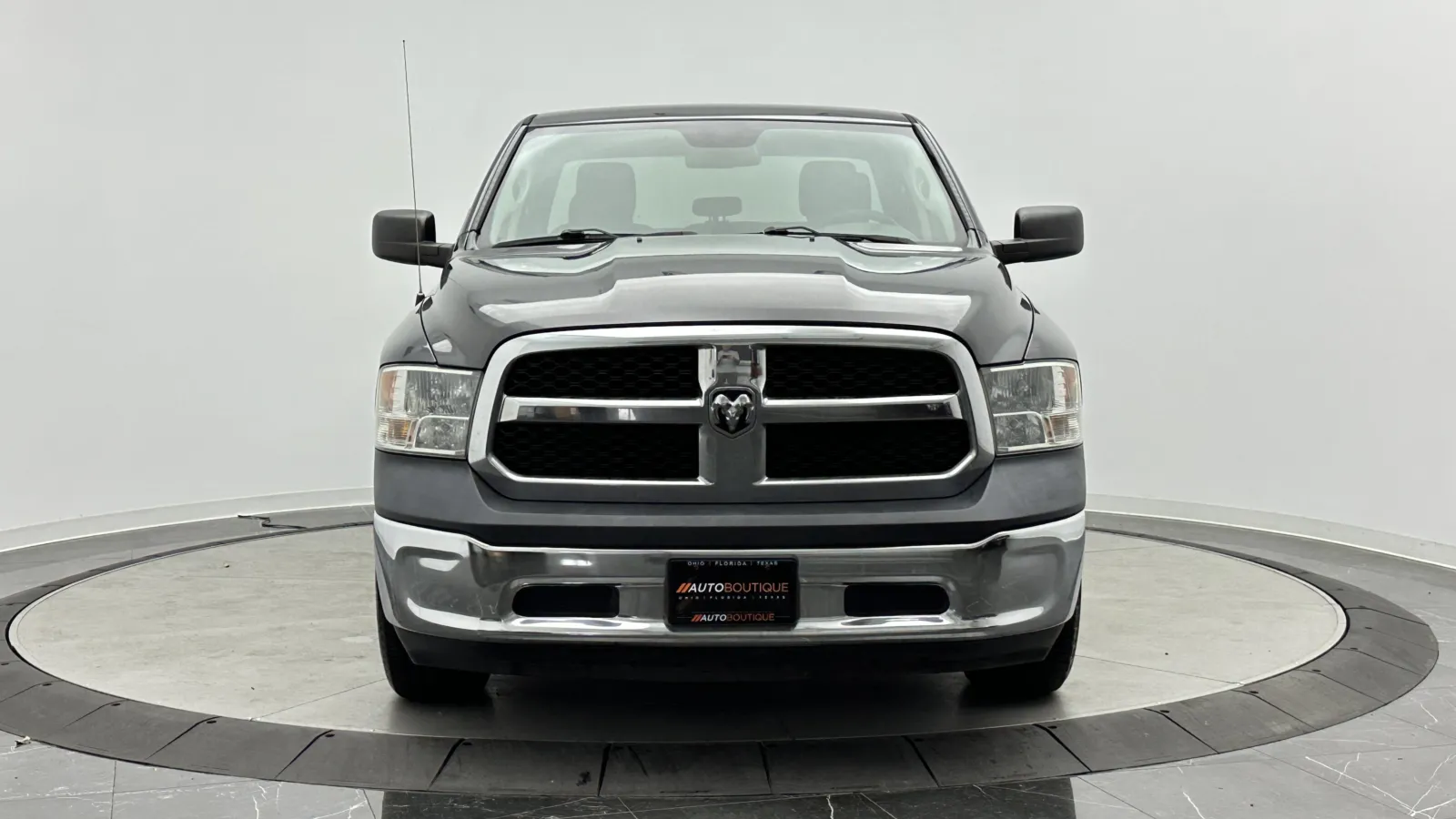 Ram 1500 photo 2