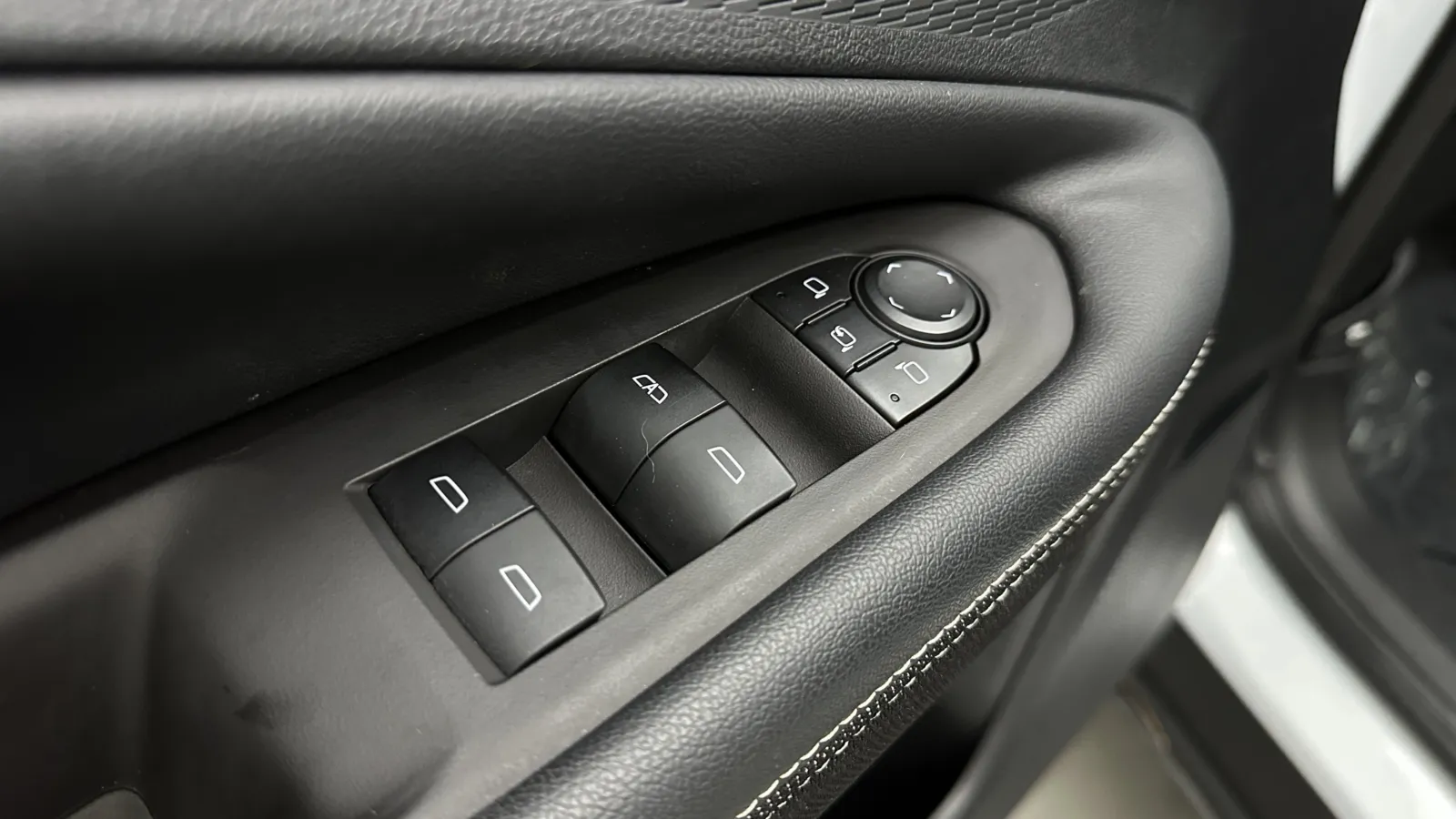 Chevrolet Blazer photo 14