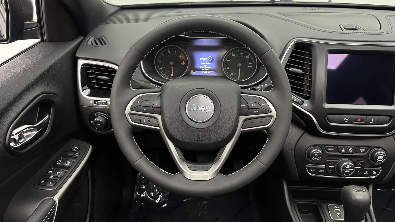 Jeep Cherokee photo 31