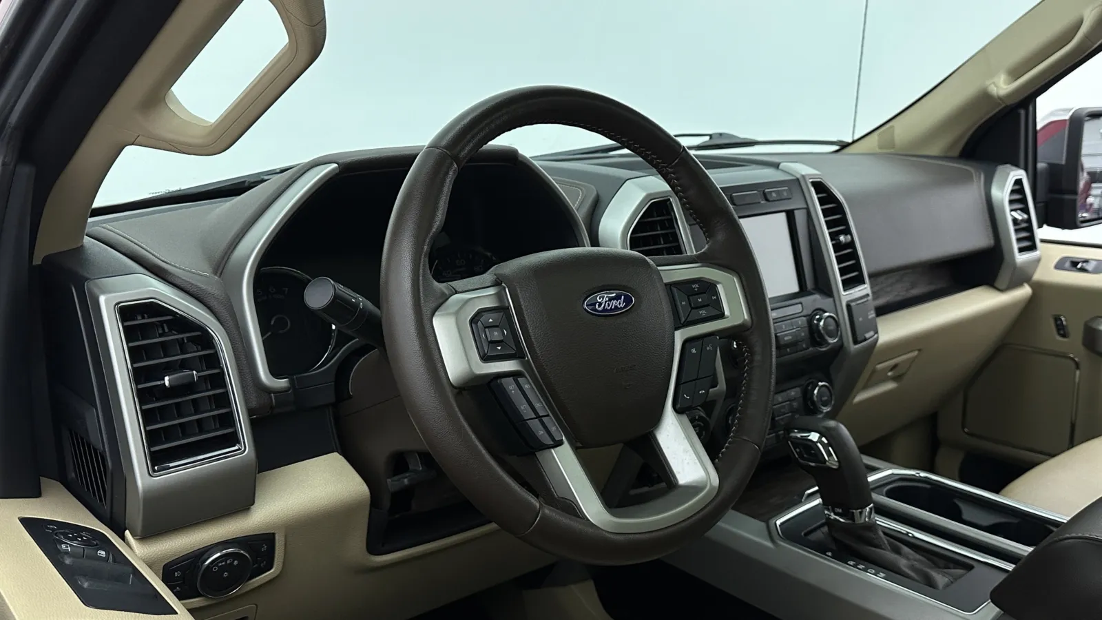 Ford F-150 photo 9
