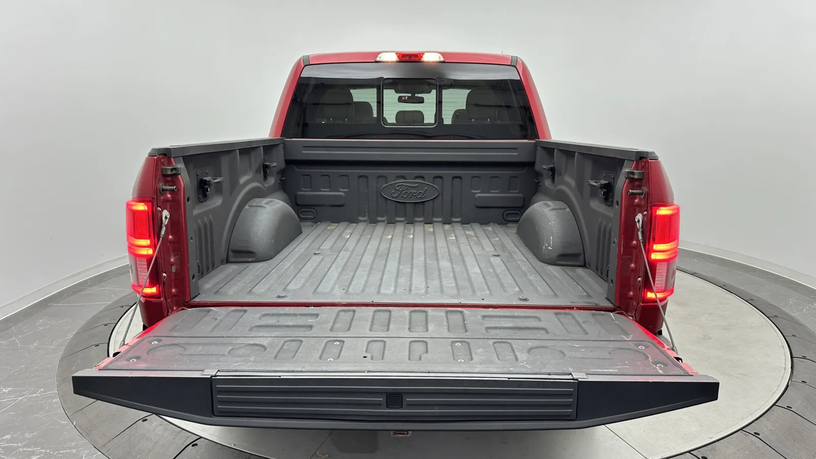 Ford F-150 photo 31