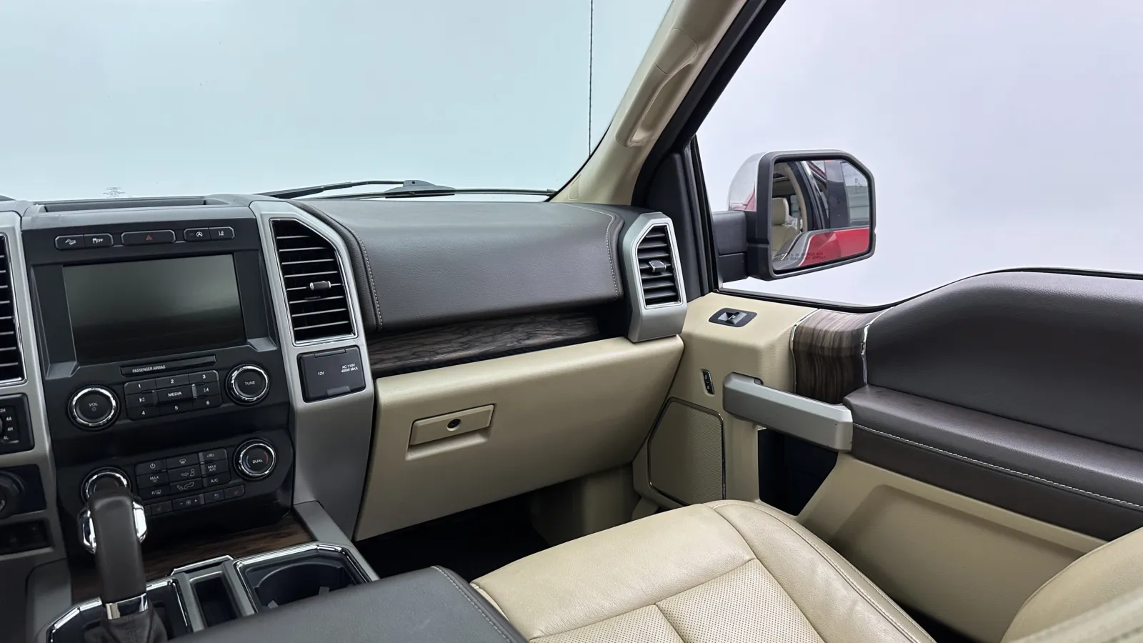 Ford F-150 photo 38