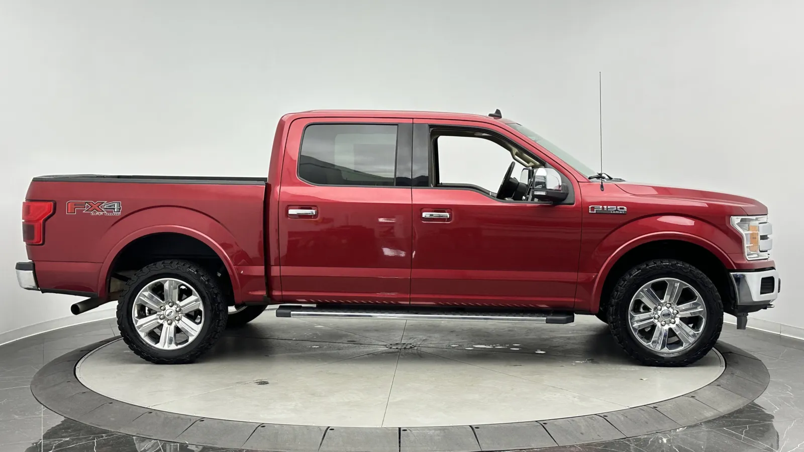 Ford F-150 photo 8