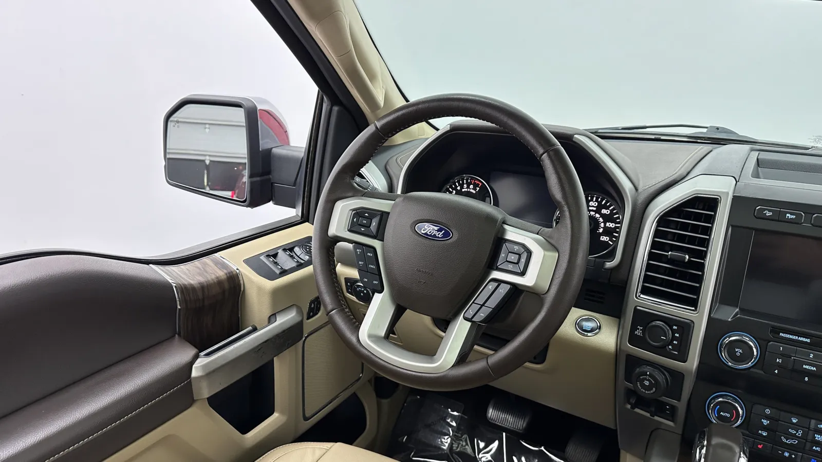 Ford F-150 photo 36