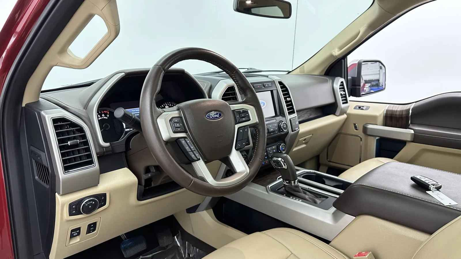 Ford F-150 photo 11
