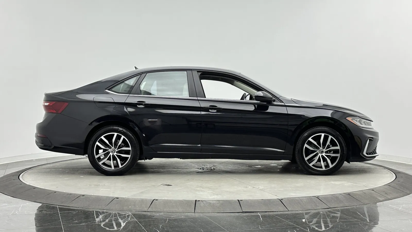Volkswagen Jetta photo 9