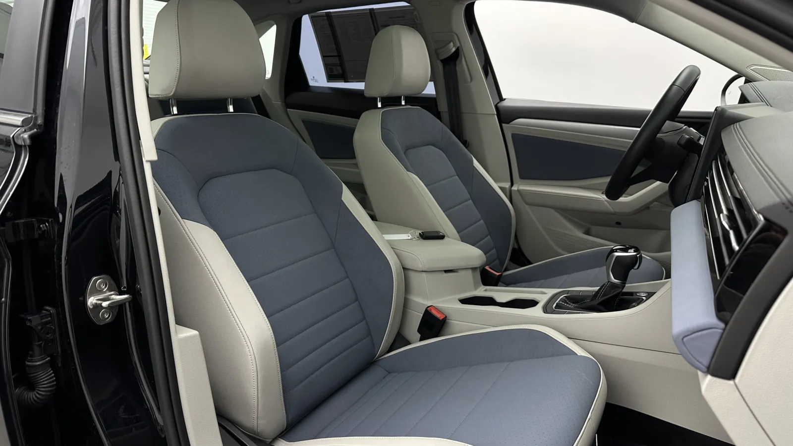 Volkswagen Jetta photo 36