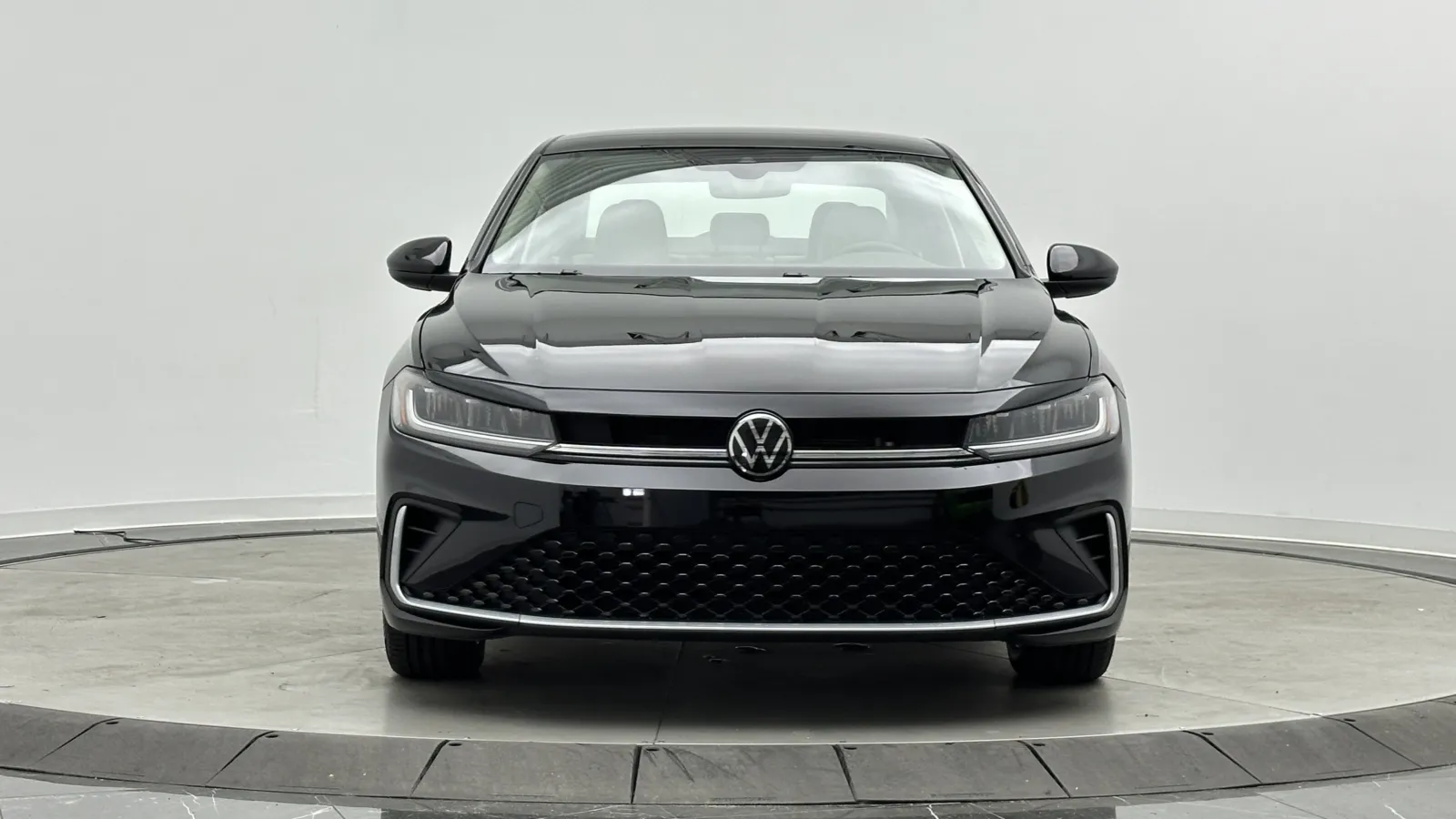 Volkswagen Jetta photo 2