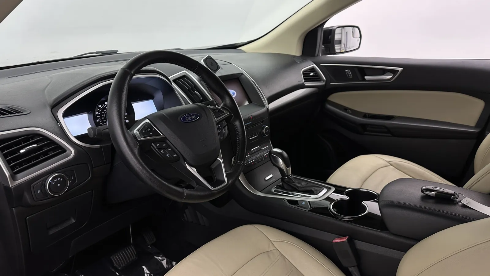 Ford Edge photo 12