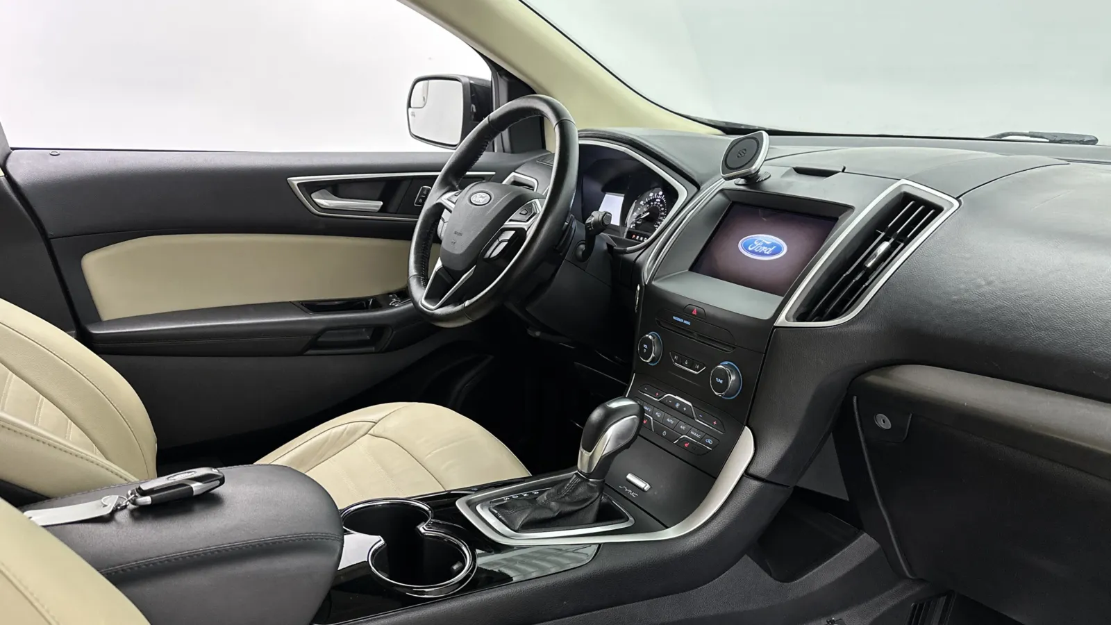 Ford Edge photo 32