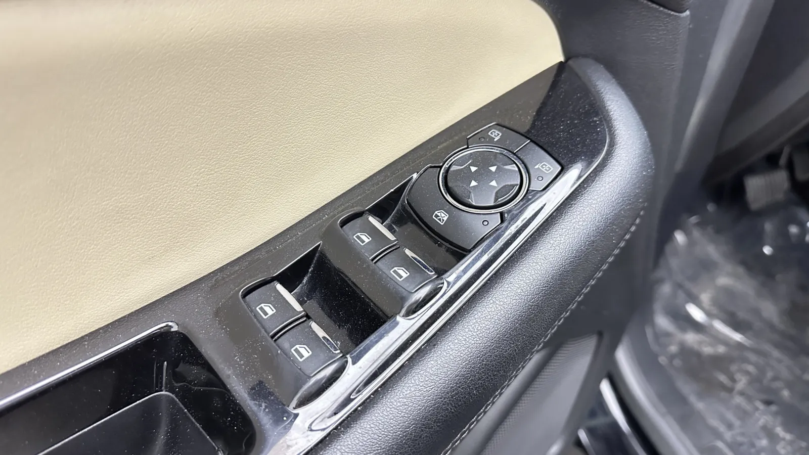Ford Edge photo 9