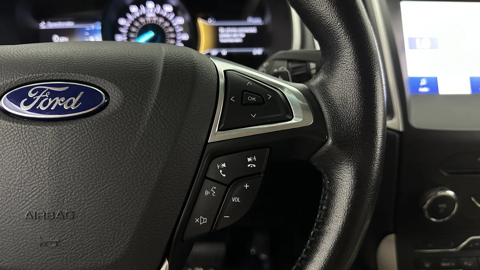 Ford Edge photo 19