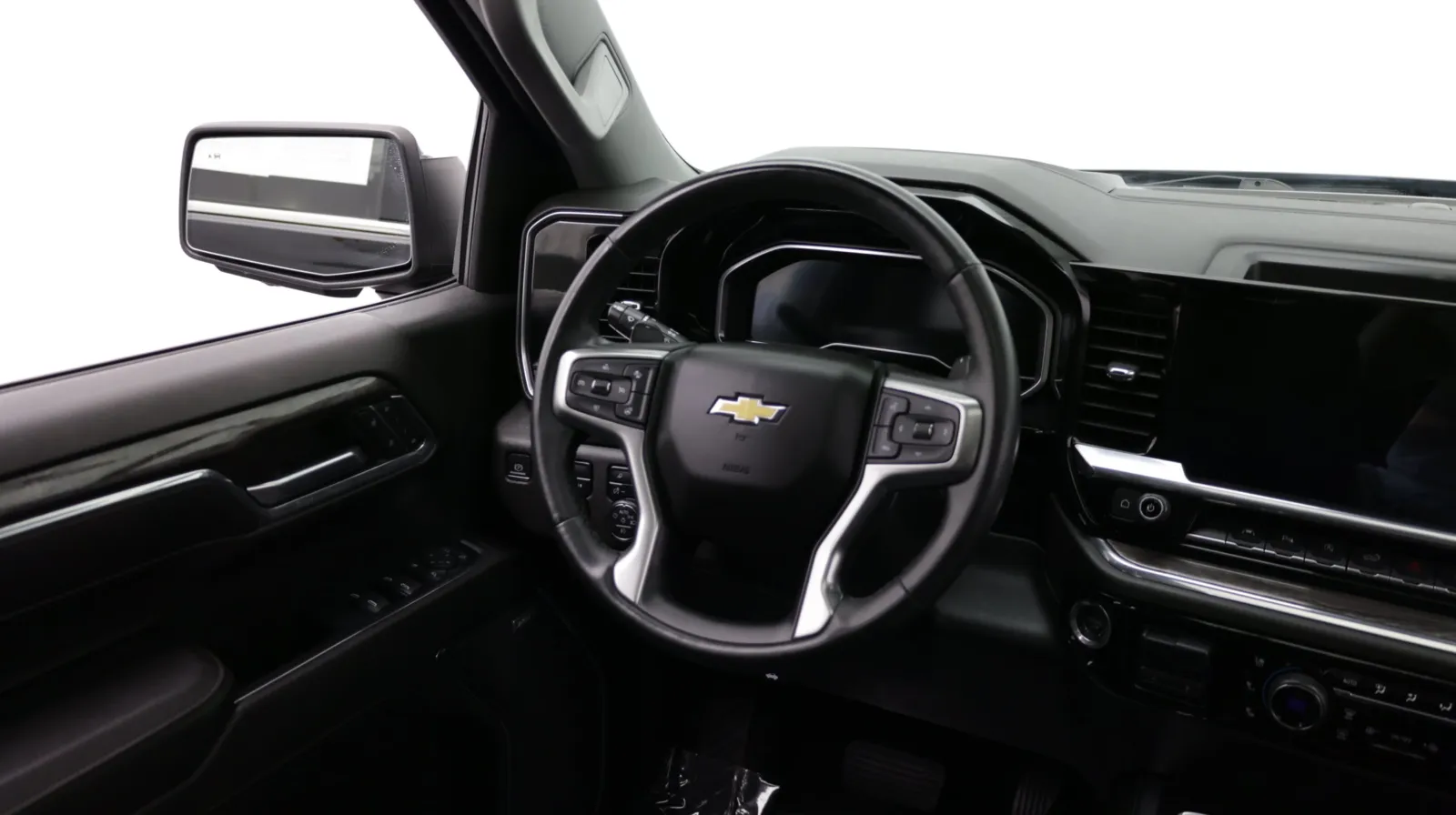 Chevrolet Silverado photo 34