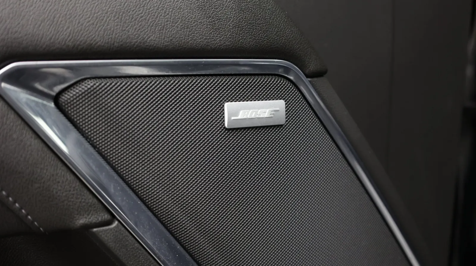 Chevrolet Silverado photo 30