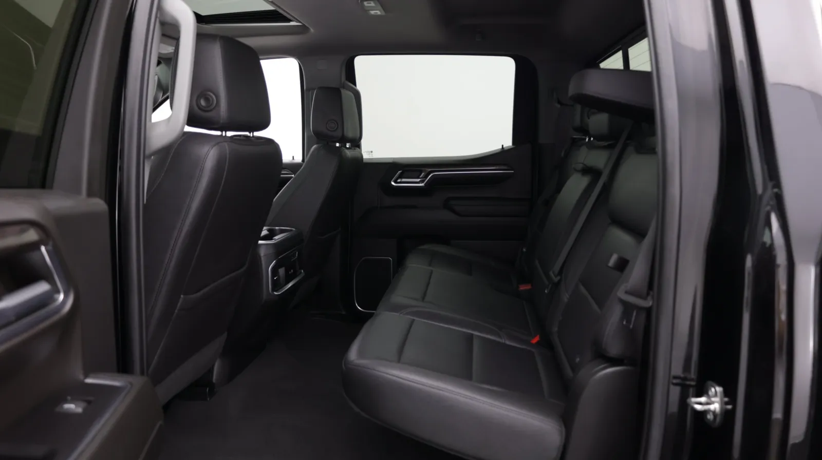 Chevrolet Silverado photo 31