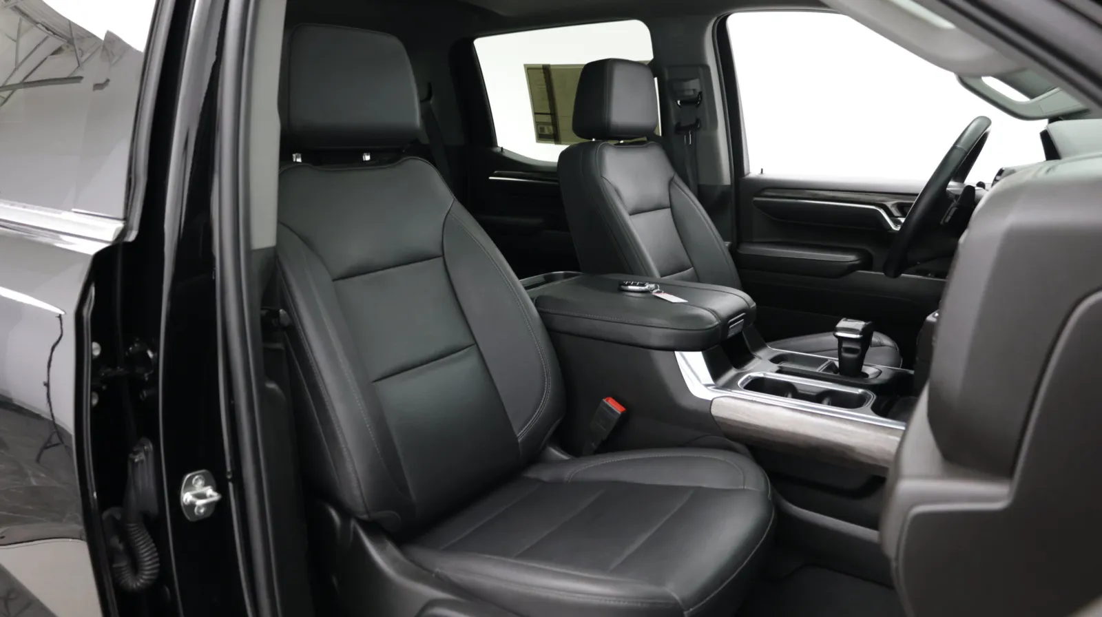 Chevrolet Silverado photo 45