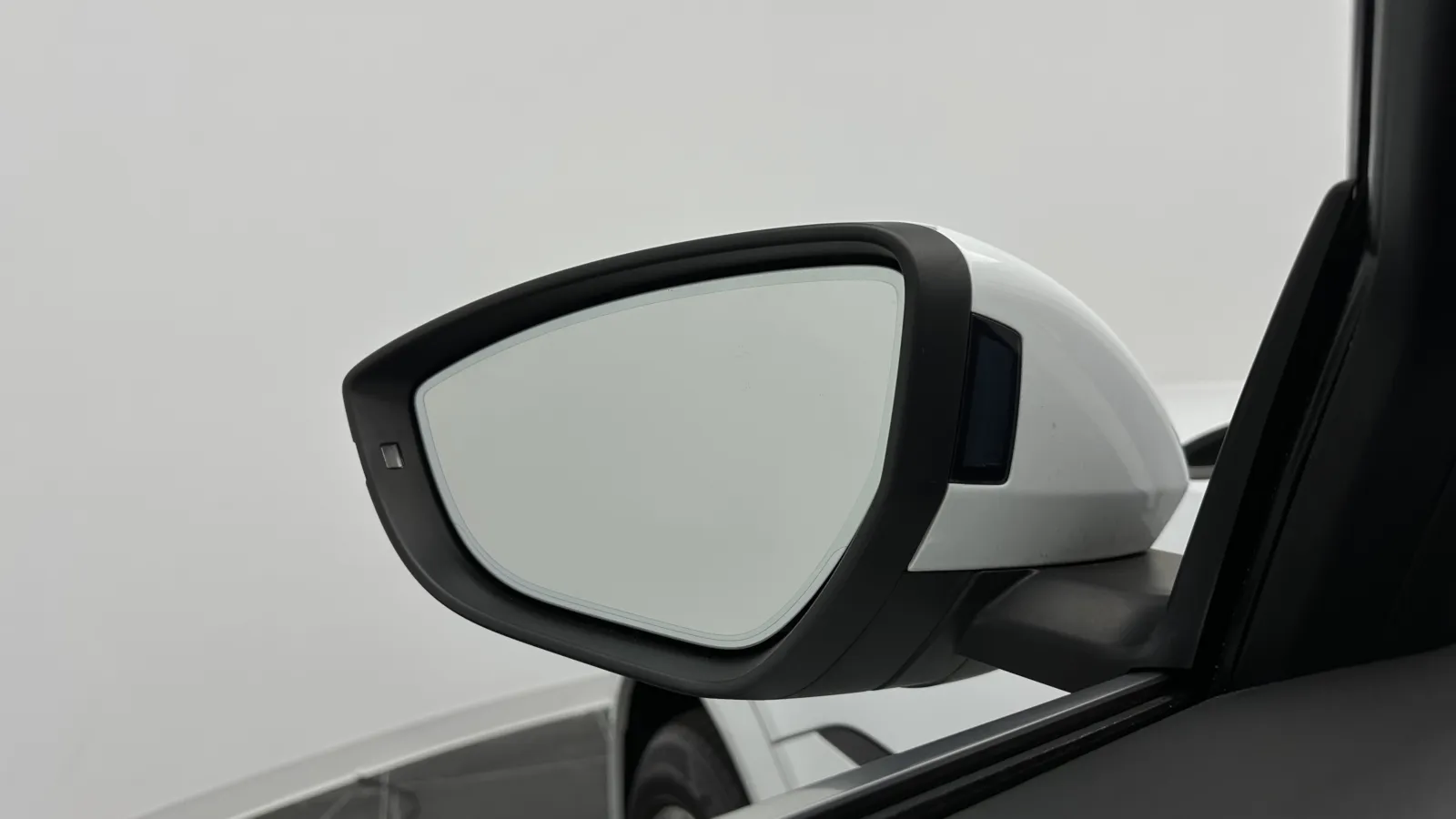 Audi e-tron Sportback photo 14
