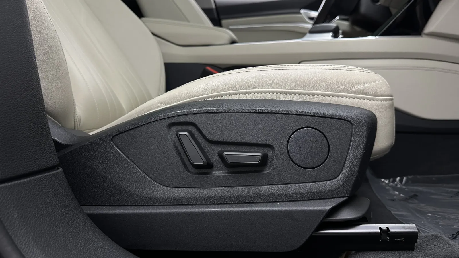 Audi e-tron Sportback photo 36