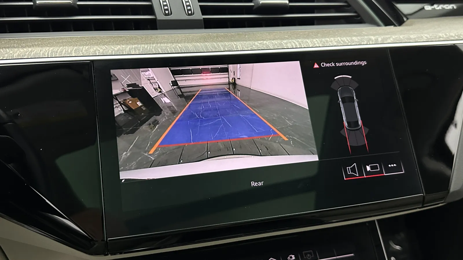 Audi e-tron Sportback photo 25