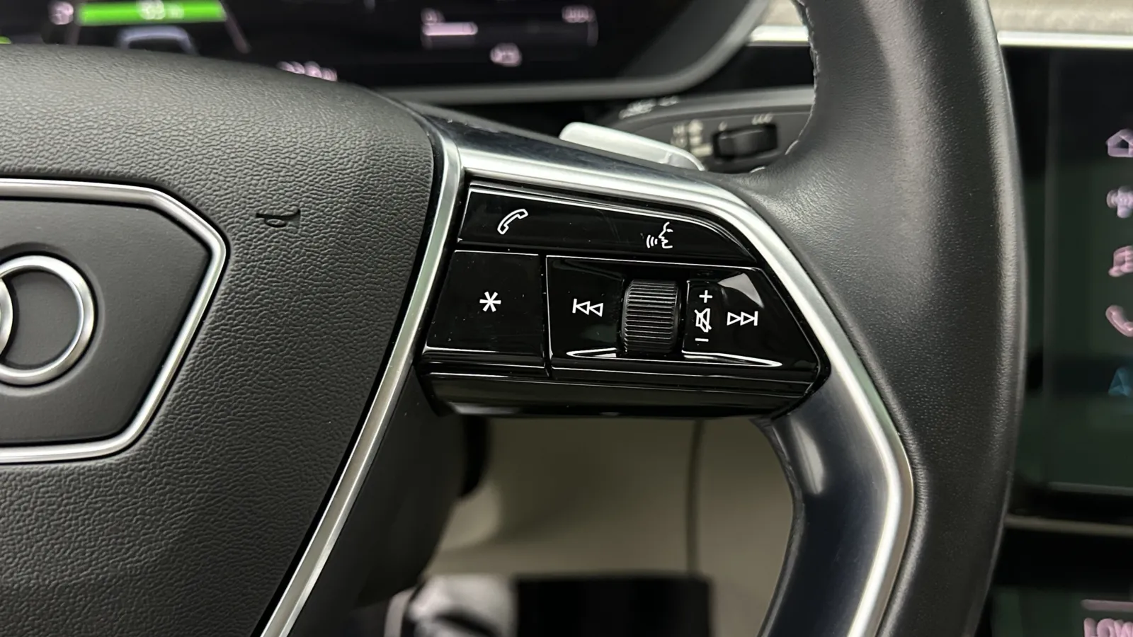 Audi e-tron Sportback photo 24