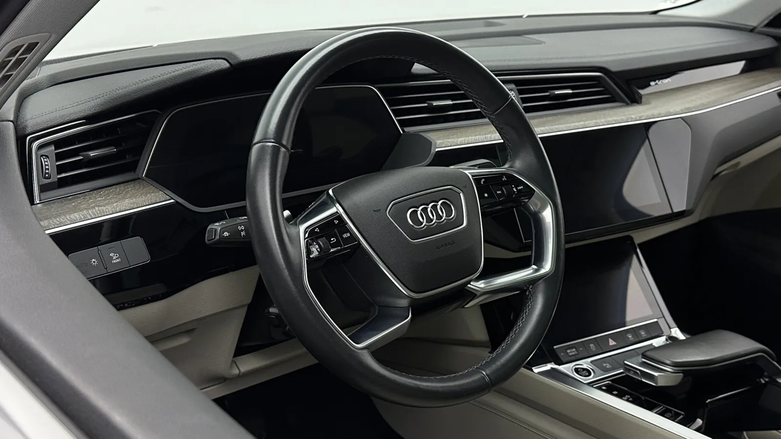 Audi e-tron Sportback photo 10