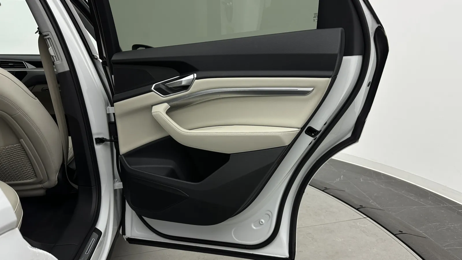 Audi e-tron Sportback photo 32