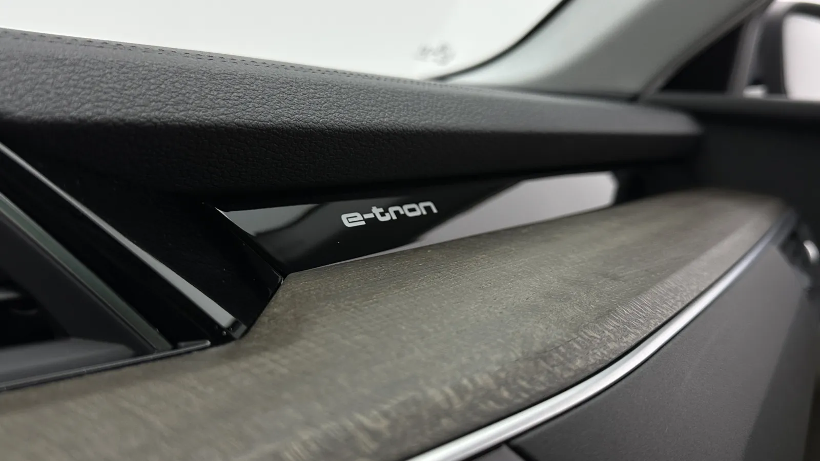 Audi e-tron Sportback photo 26