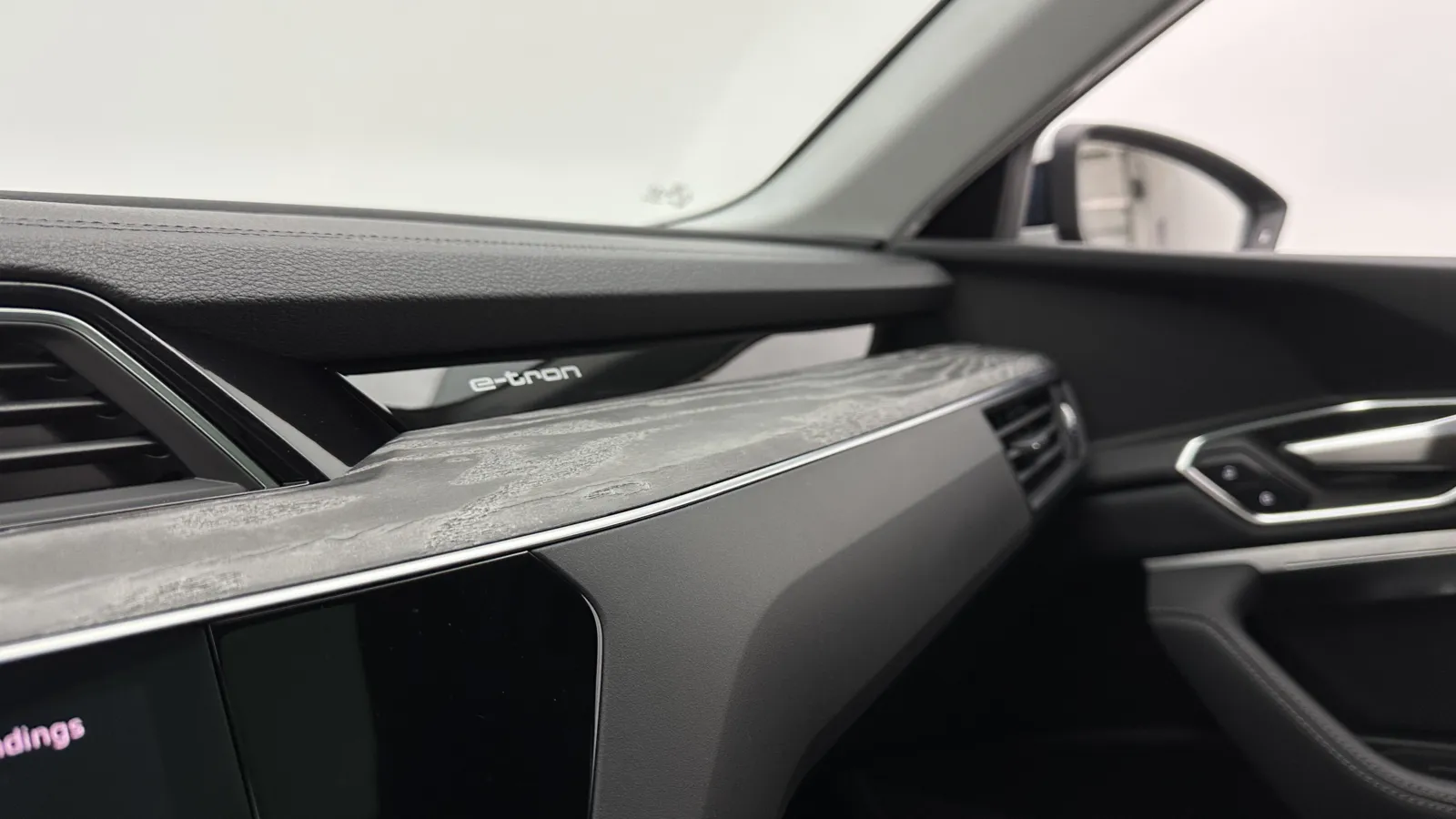 Audi e-tron Sportback photo 21