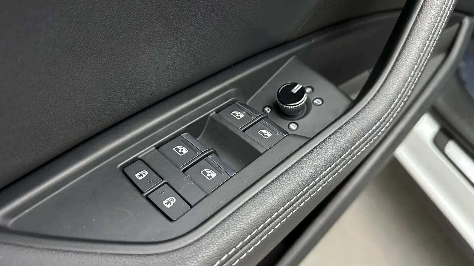 Audi e-tron Sportback photo 13
