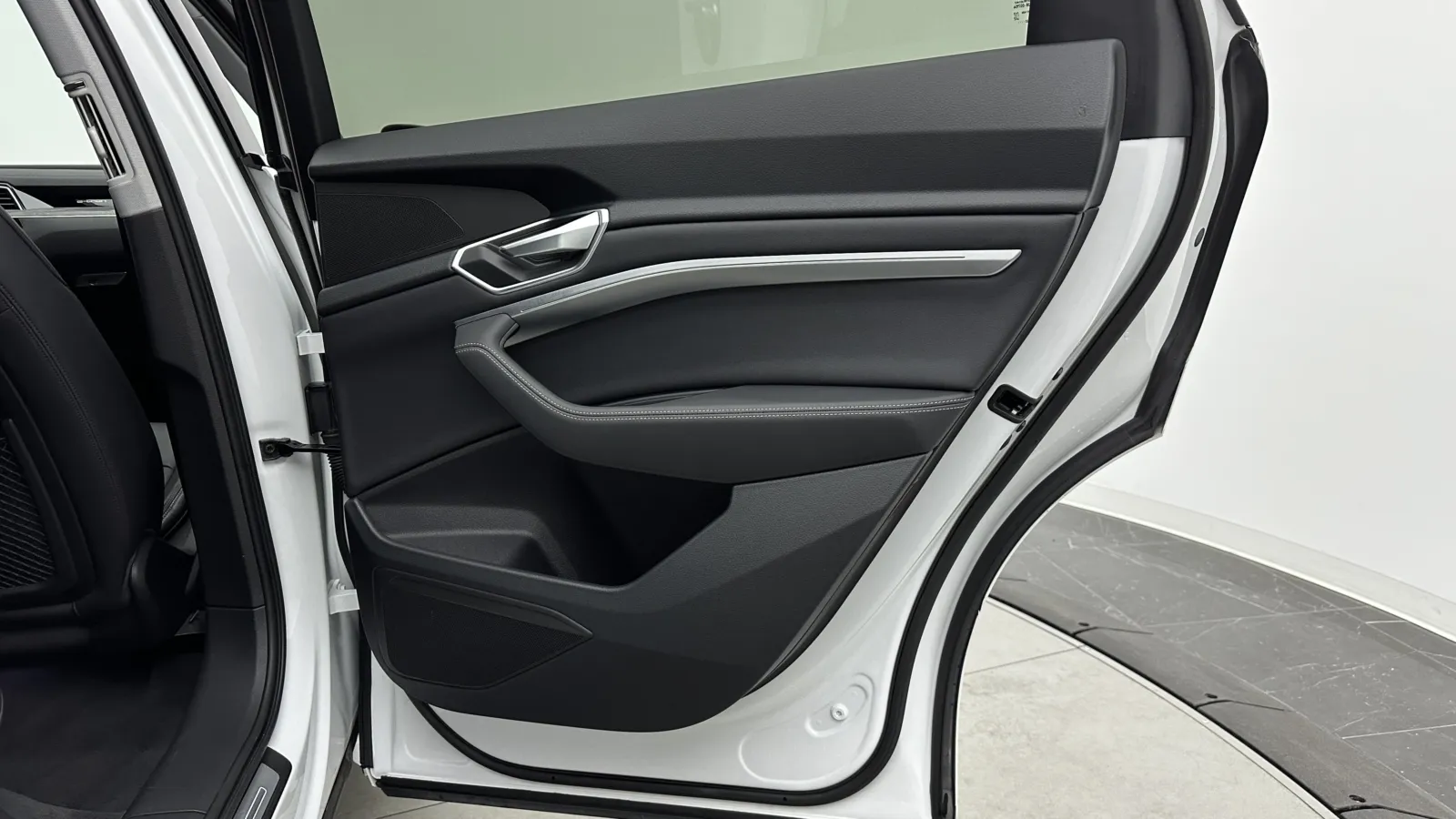 Audi e-tron Sportback photo 35