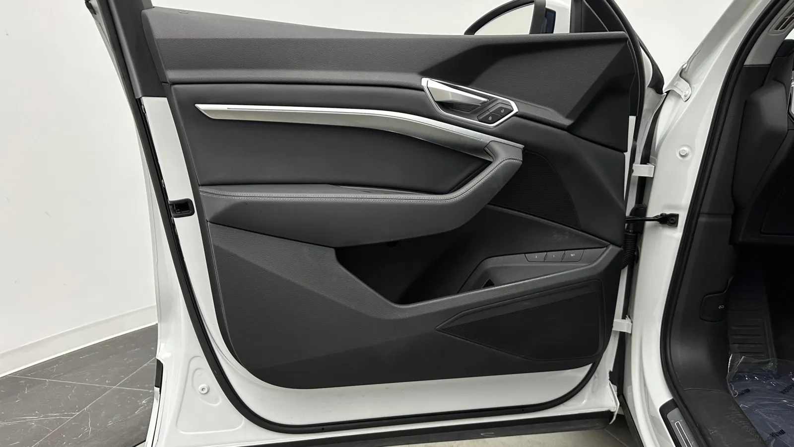 Audi e-tron Sportback photo 11