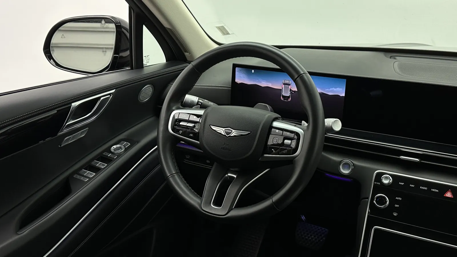 Genesis GV80 photo 36