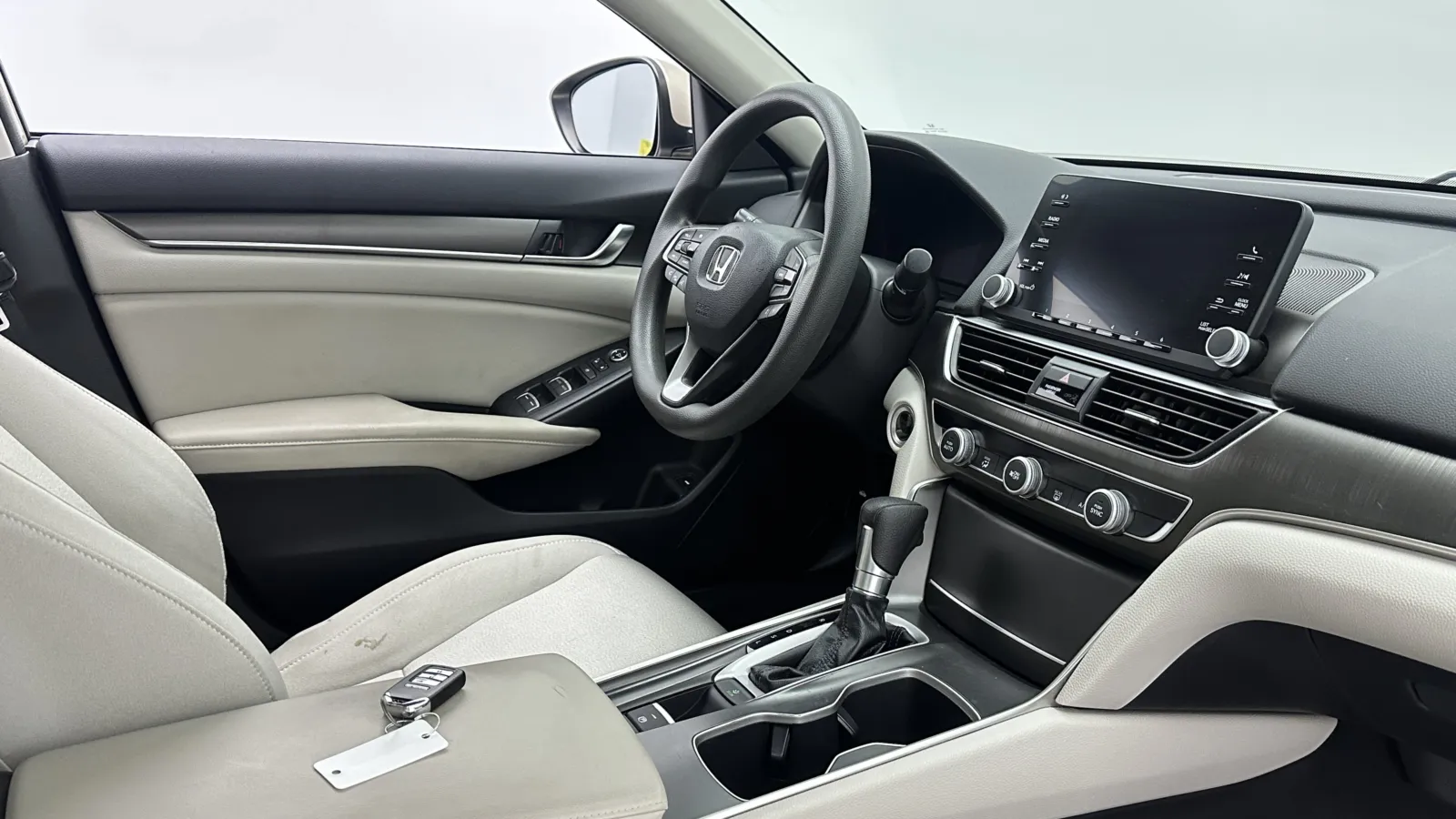 Honda Accord photo 28