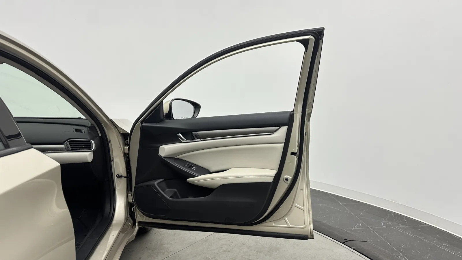 Honda Accord photo 27