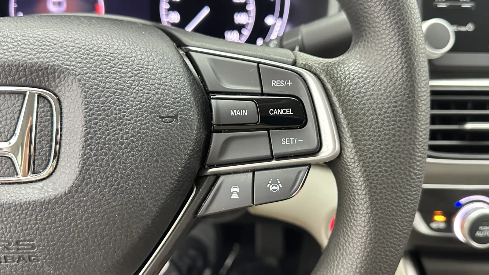 Honda Accord photo 17