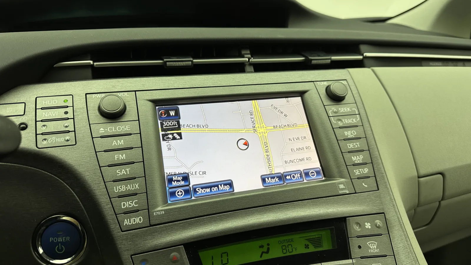 Toyota Prius photo 16