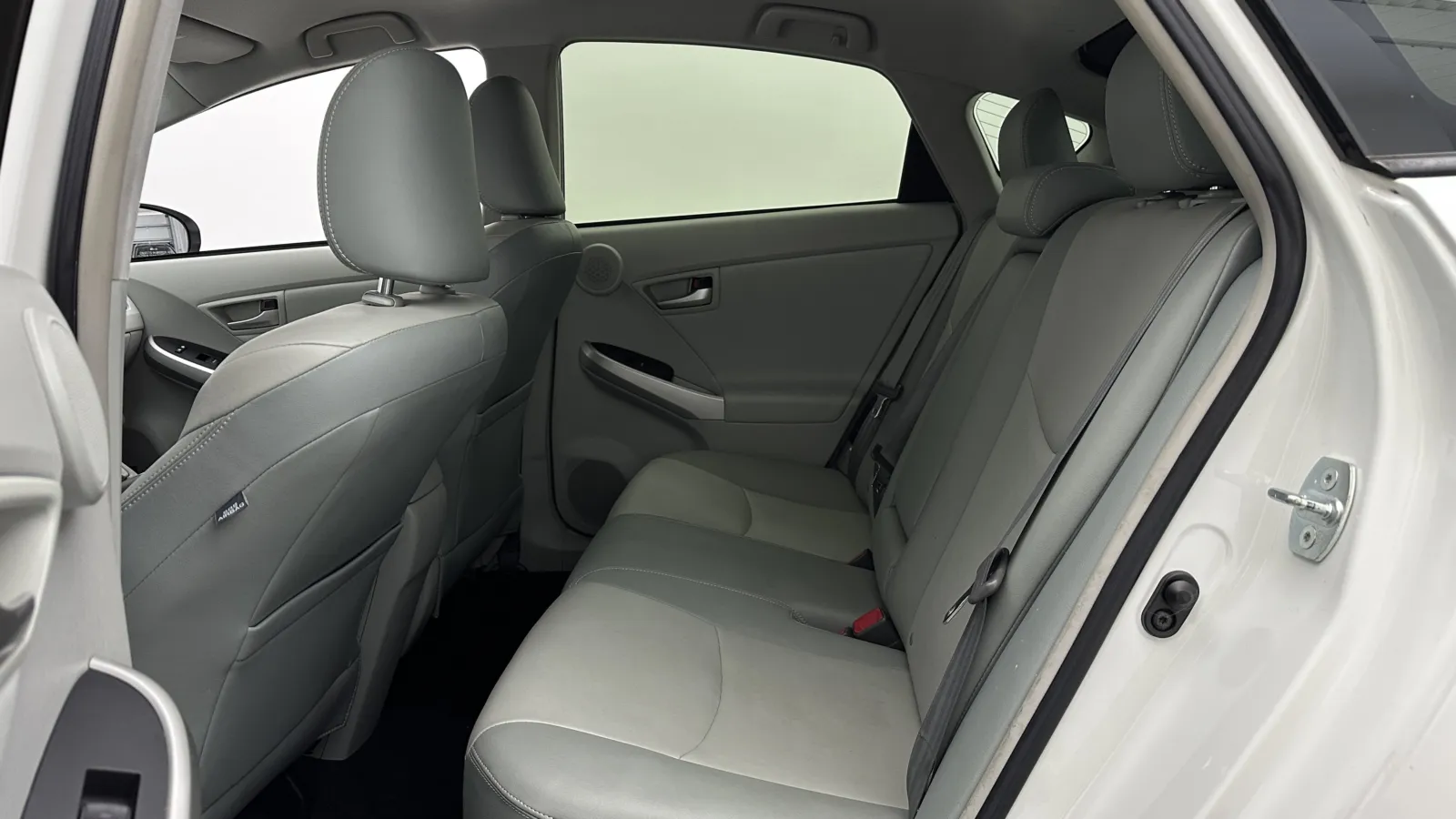 Toyota Prius photo 22