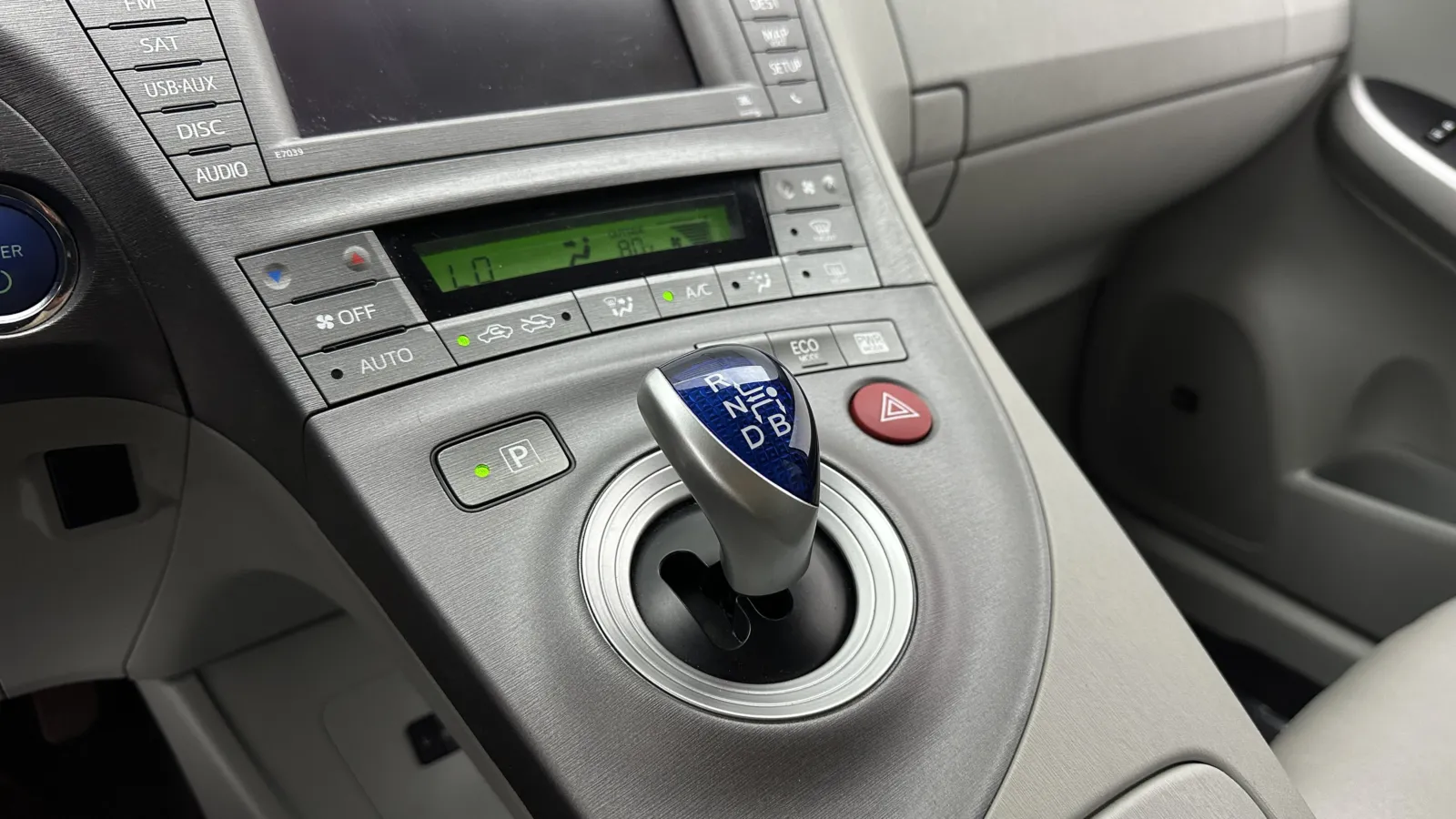 Toyota Prius photo 15