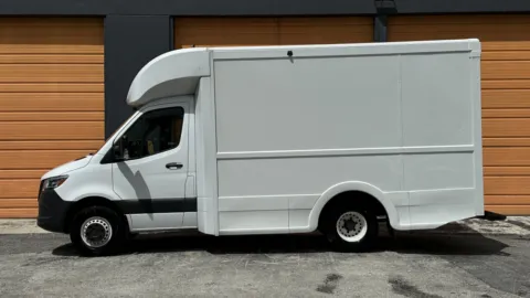 More photos of 2021 MERCEDES-B SPRINTER 4 4500 at Auto Boutique Florida, FL