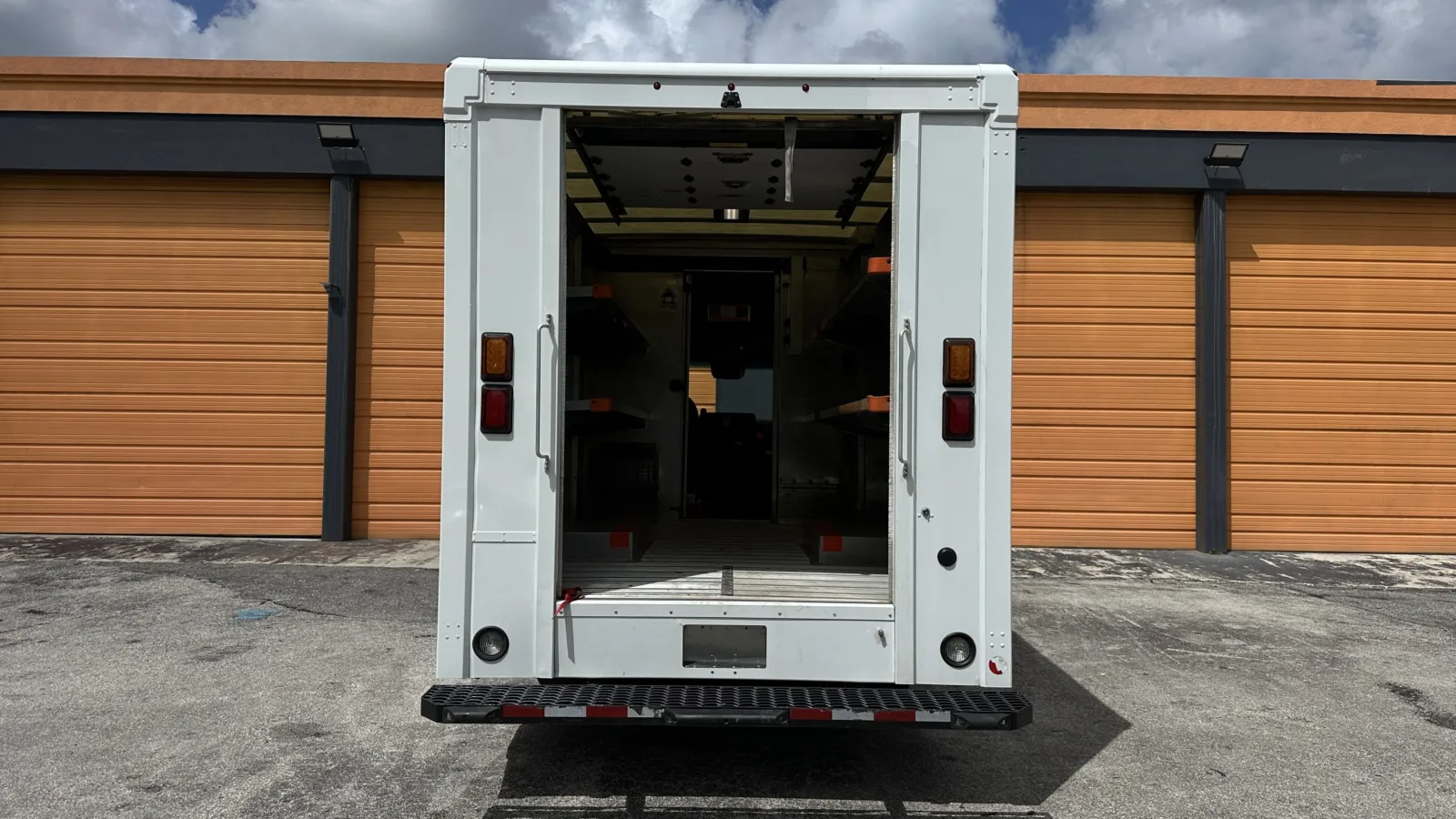 Mercedes-b Sprinter photo 24