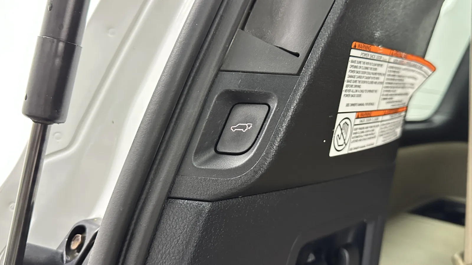 Toyota Sequoia photo 34