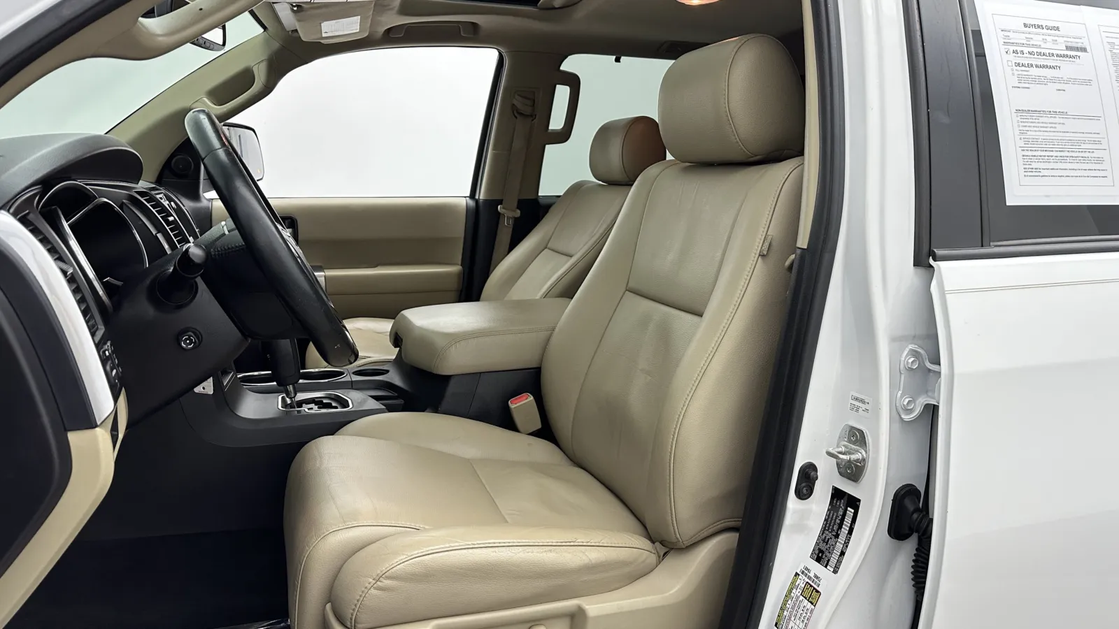 Toyota Sequoia photo 18