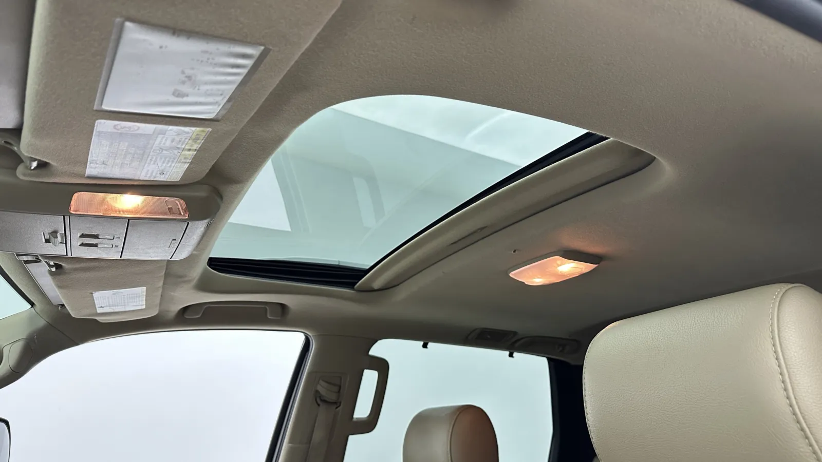 Toyota Sequoia photo 5