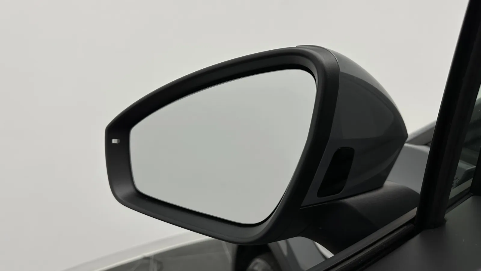Volkswagen ID.4 photo 13