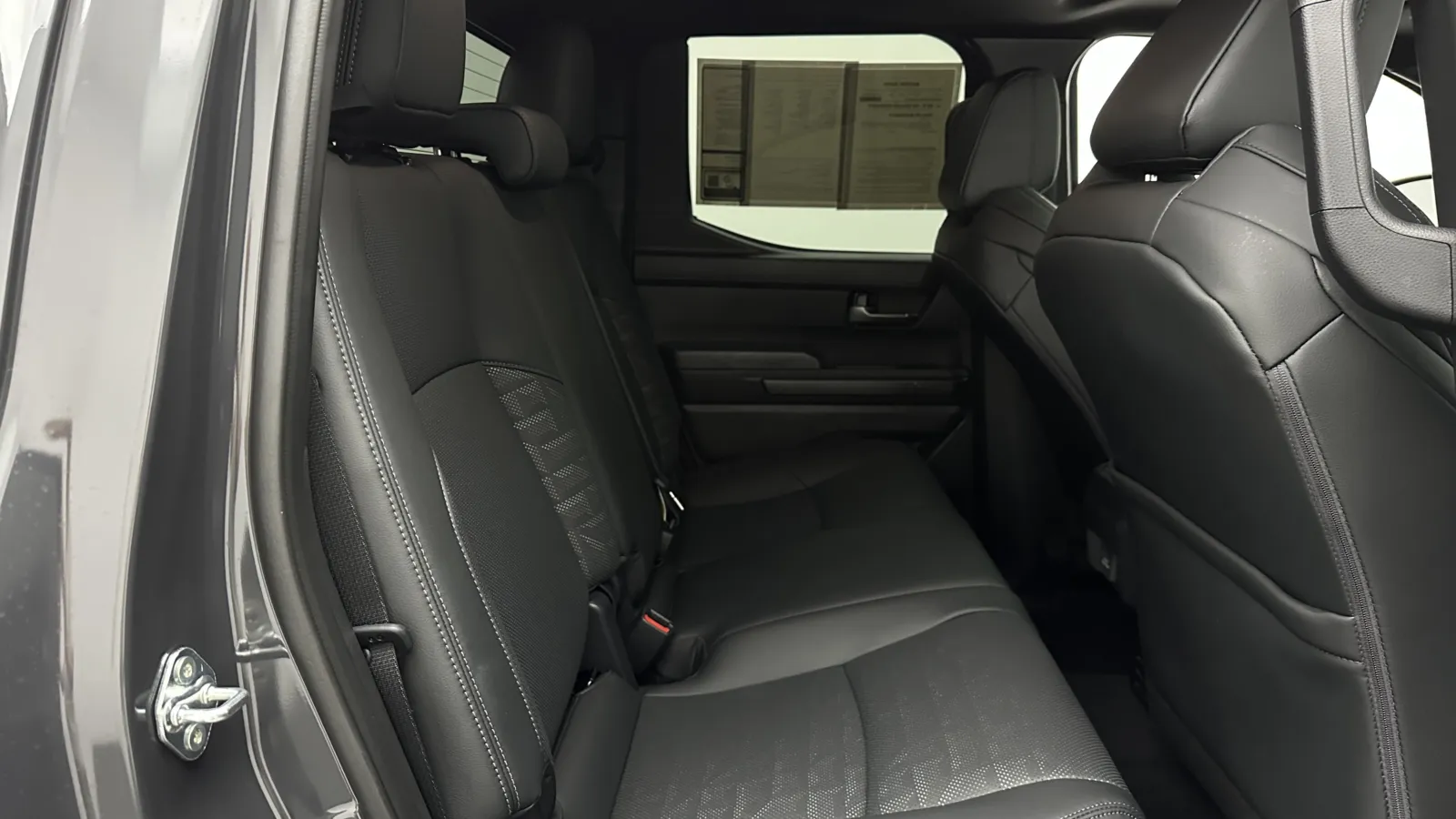 Toyota Tacoma photo 31