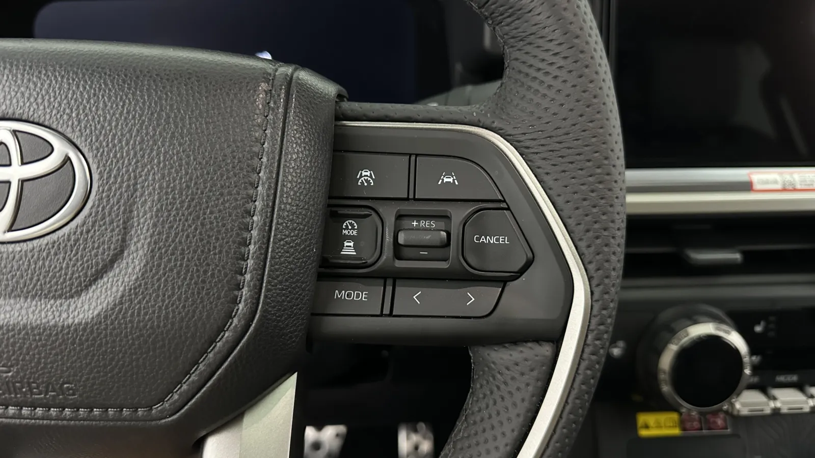 Toyota Tacoma photo 19