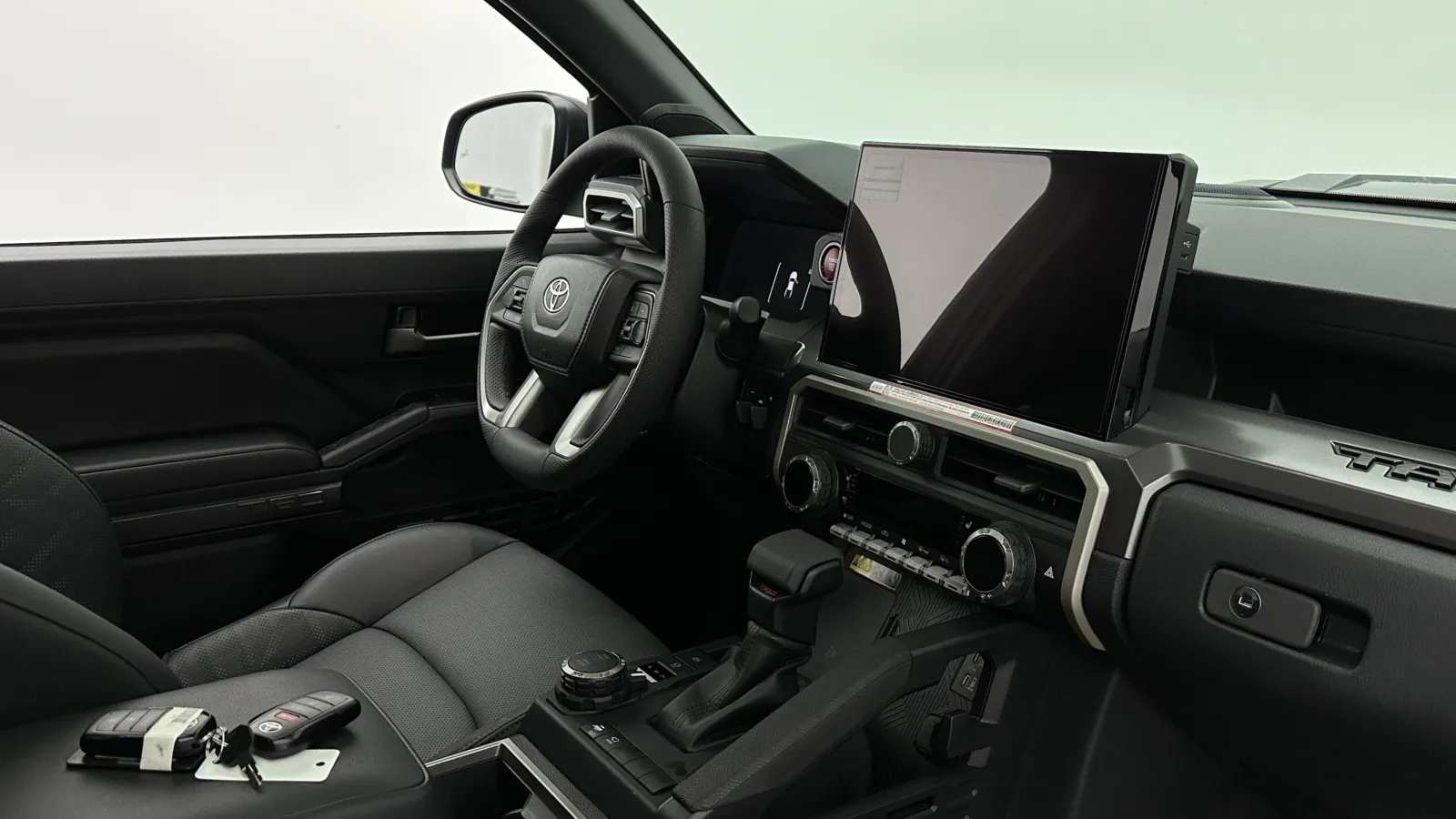 Toyota Tacoma photo 36