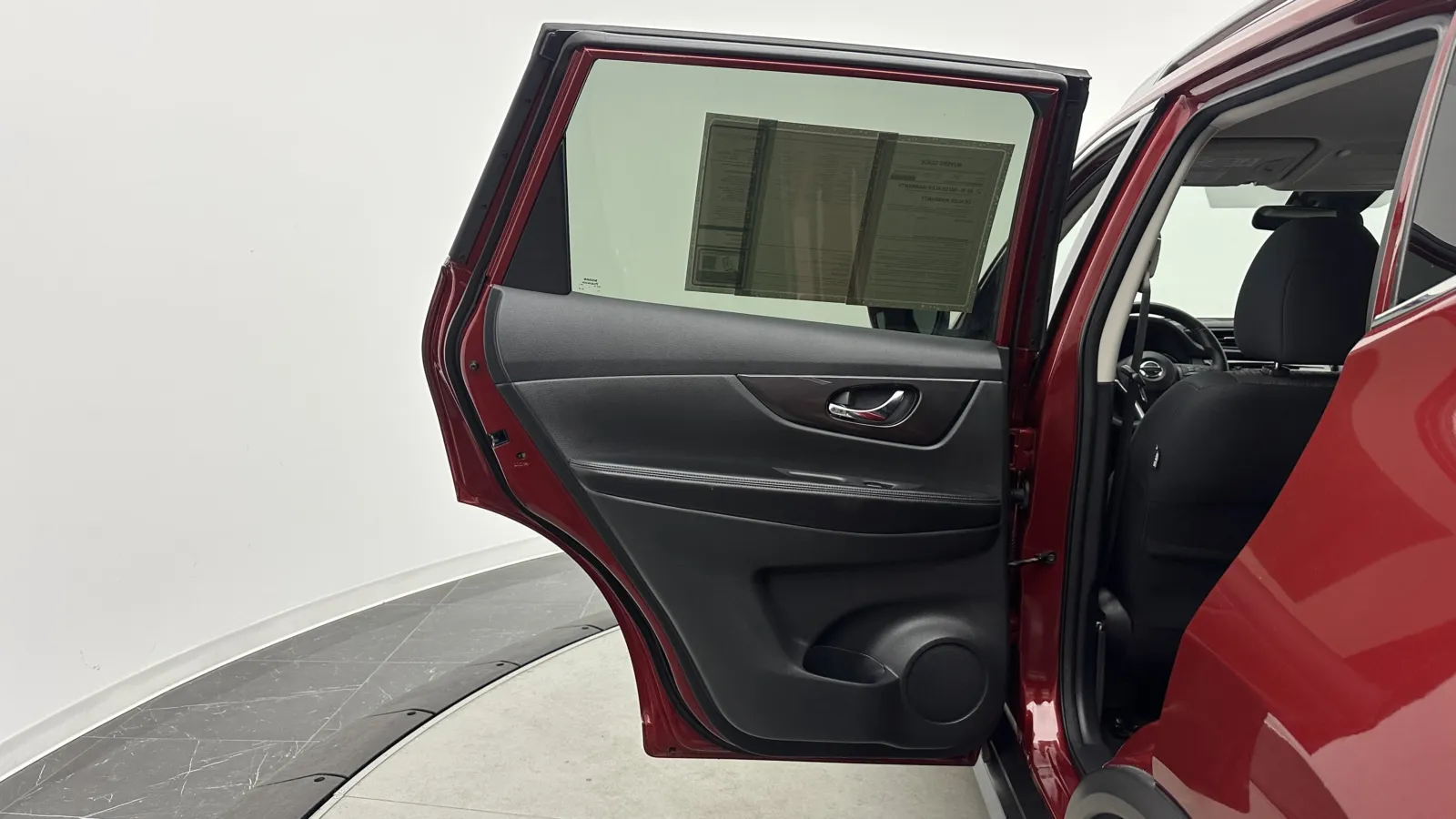 Nissan Rogue photo 25